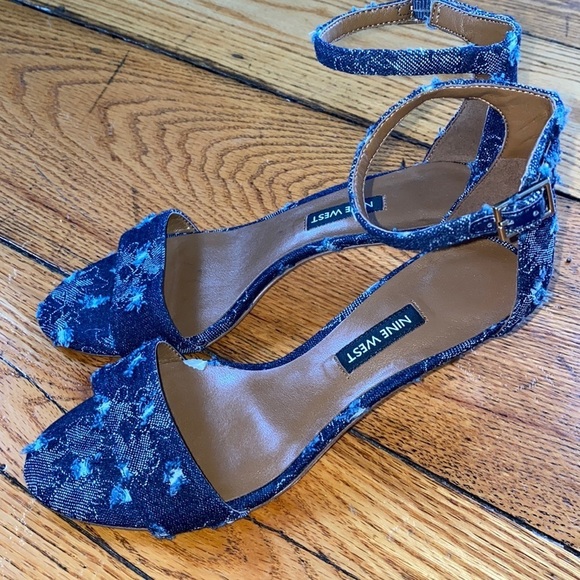 Nine west leisa size 7 heels - Picture 1 of 4